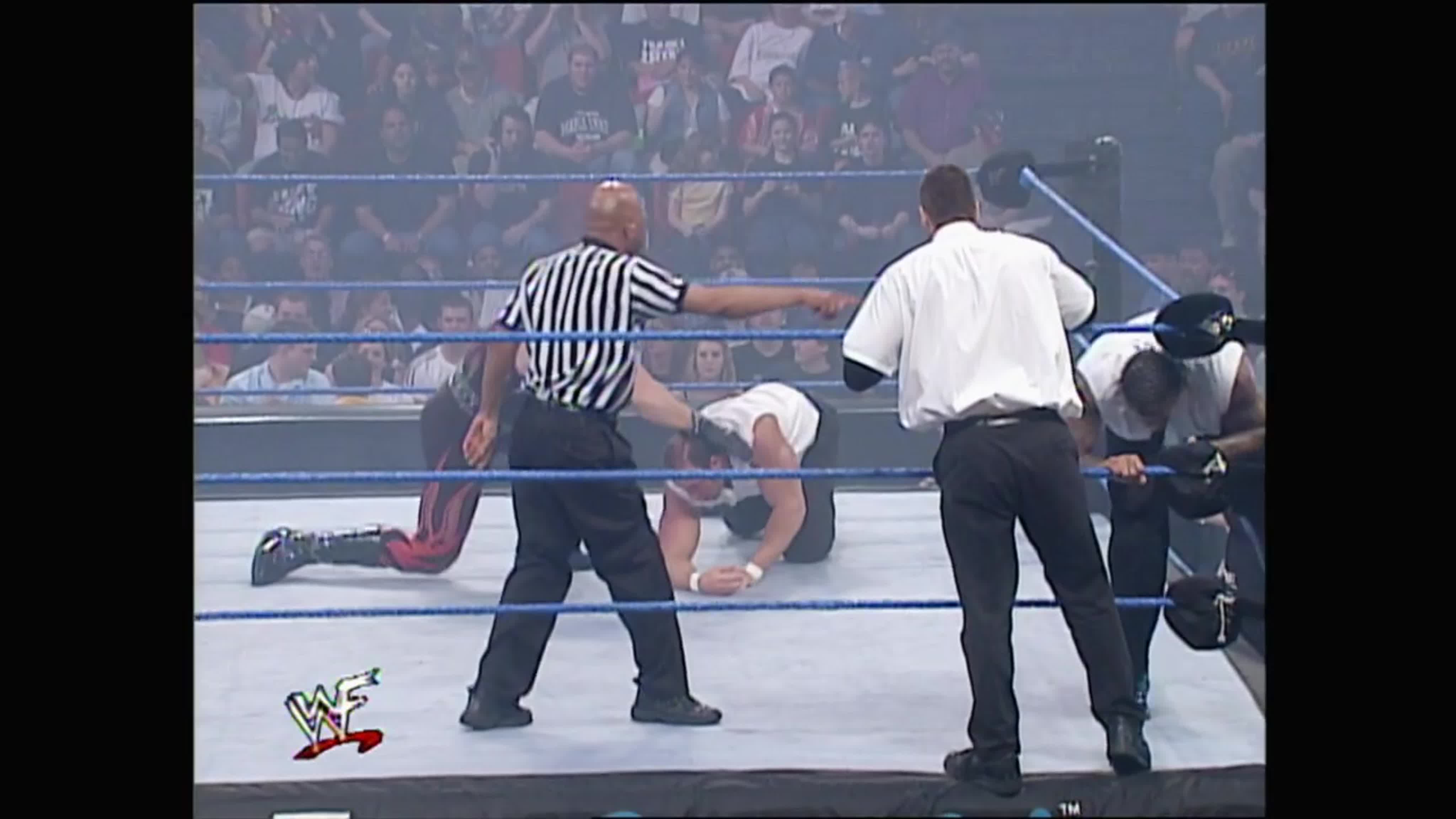 SmackDown 2001