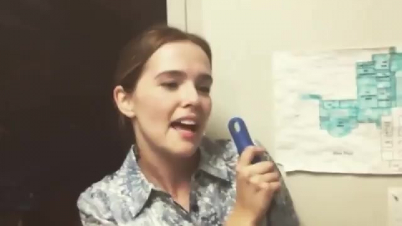 › Зои поет