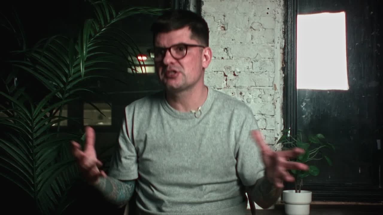 В ПОИСКАХ ТИТАНОВ