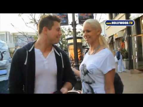 Holywood TV
