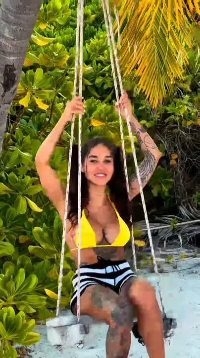ELIZABETH DEFINHY