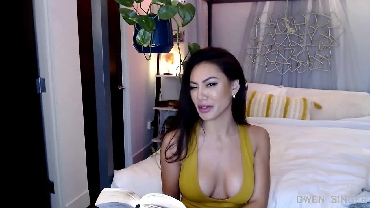 GWEN SINGER