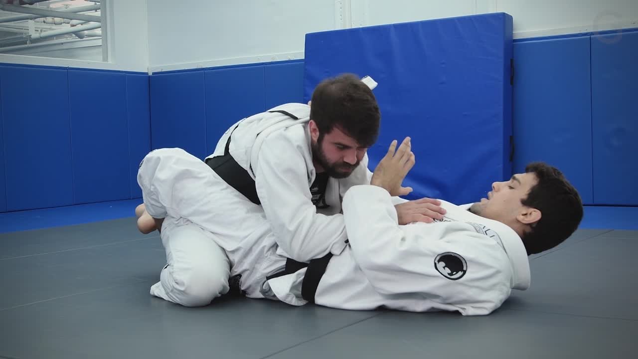 Lapel attacks - Robson Gracie