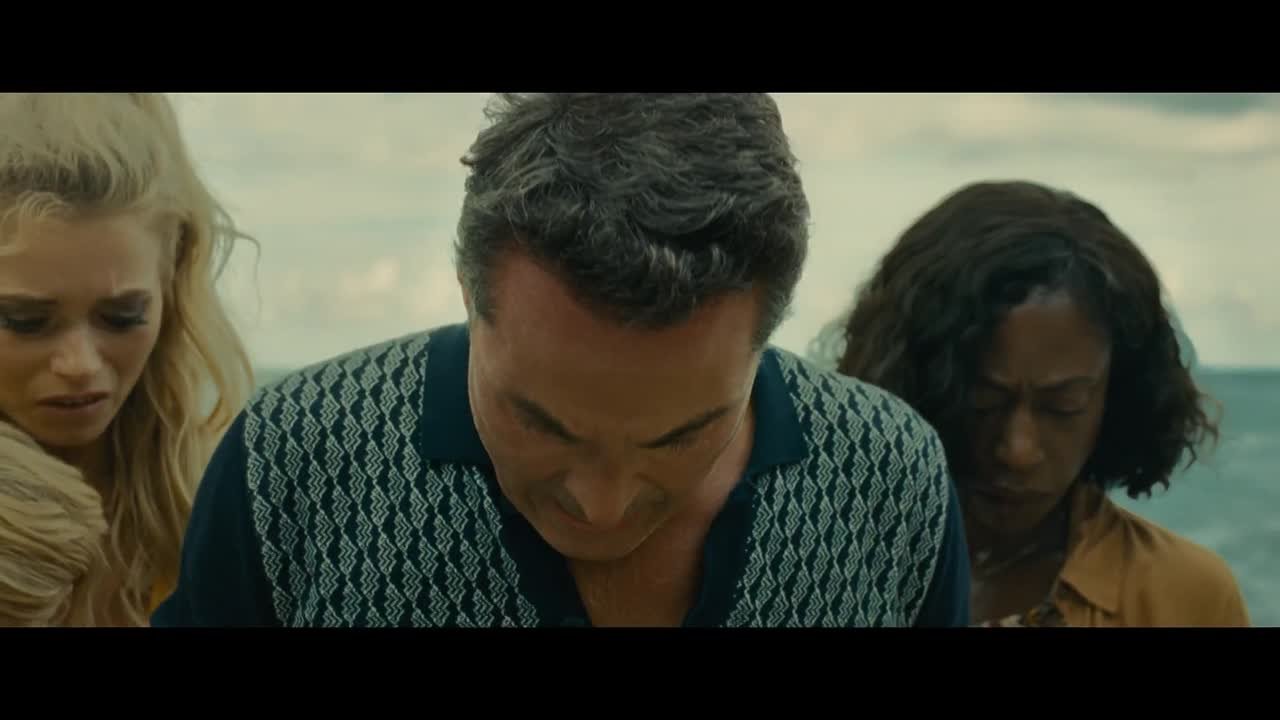 Old (2021)