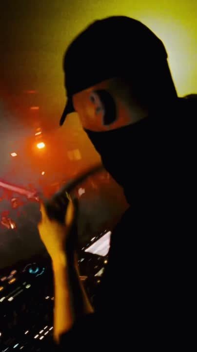 Short rave video