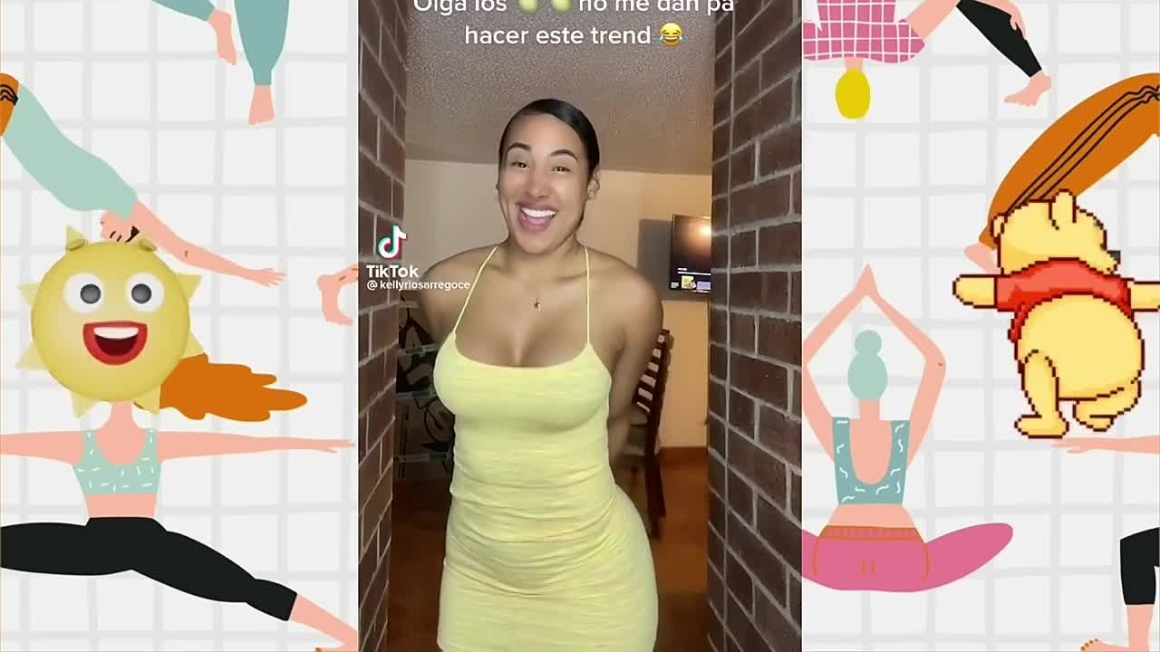 Переоделась