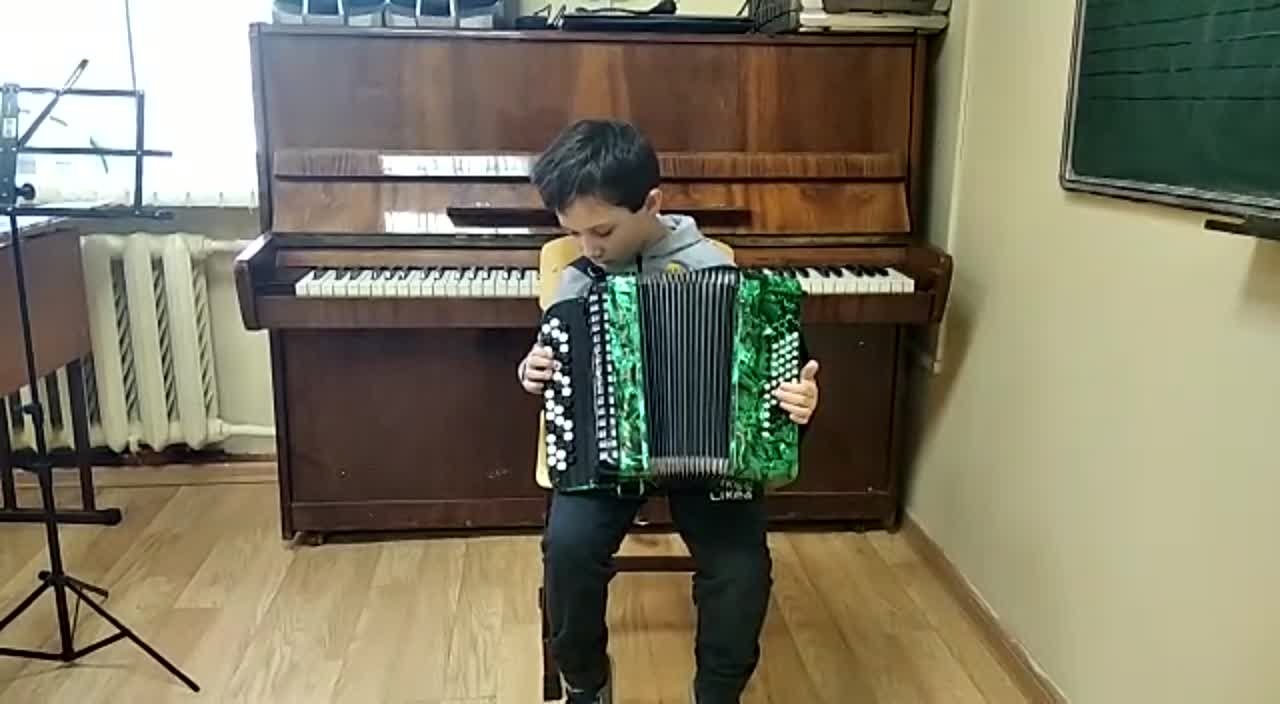 Баян