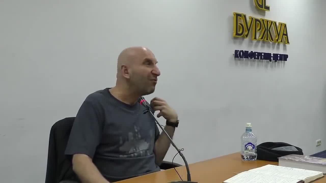 Сатья - кот, женщины и золотой парашут.