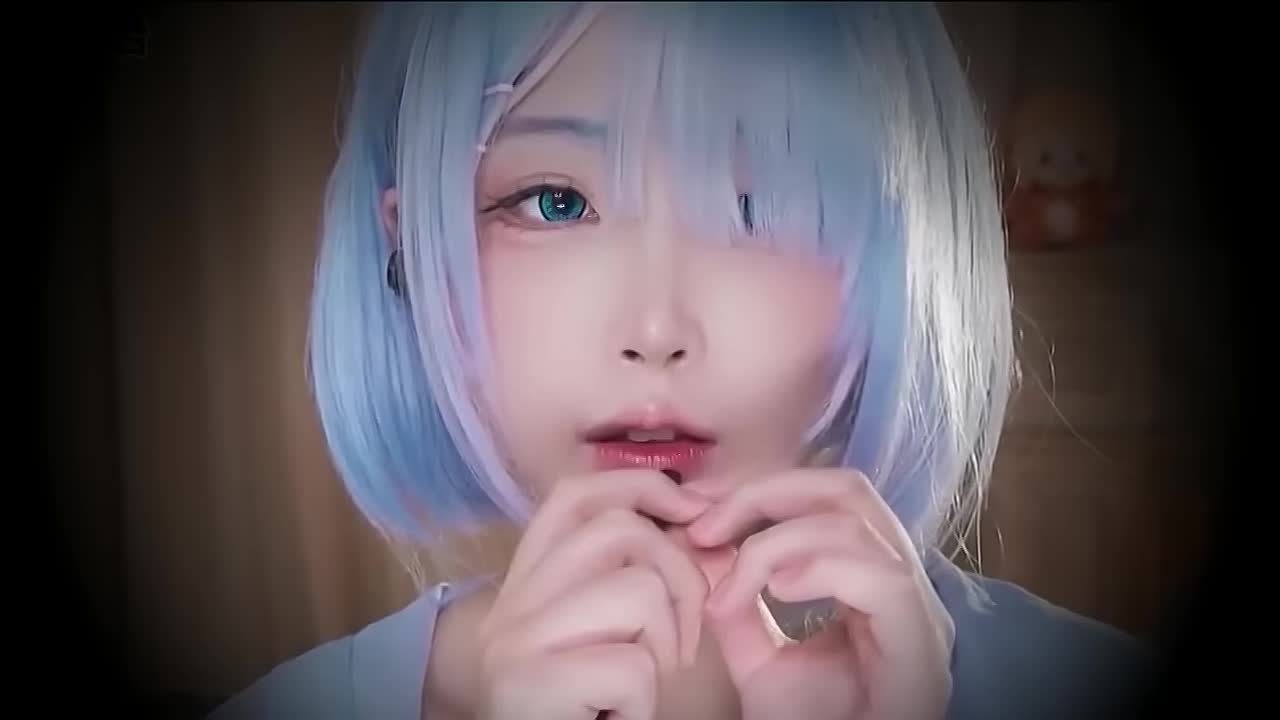 ASMR Cosplay