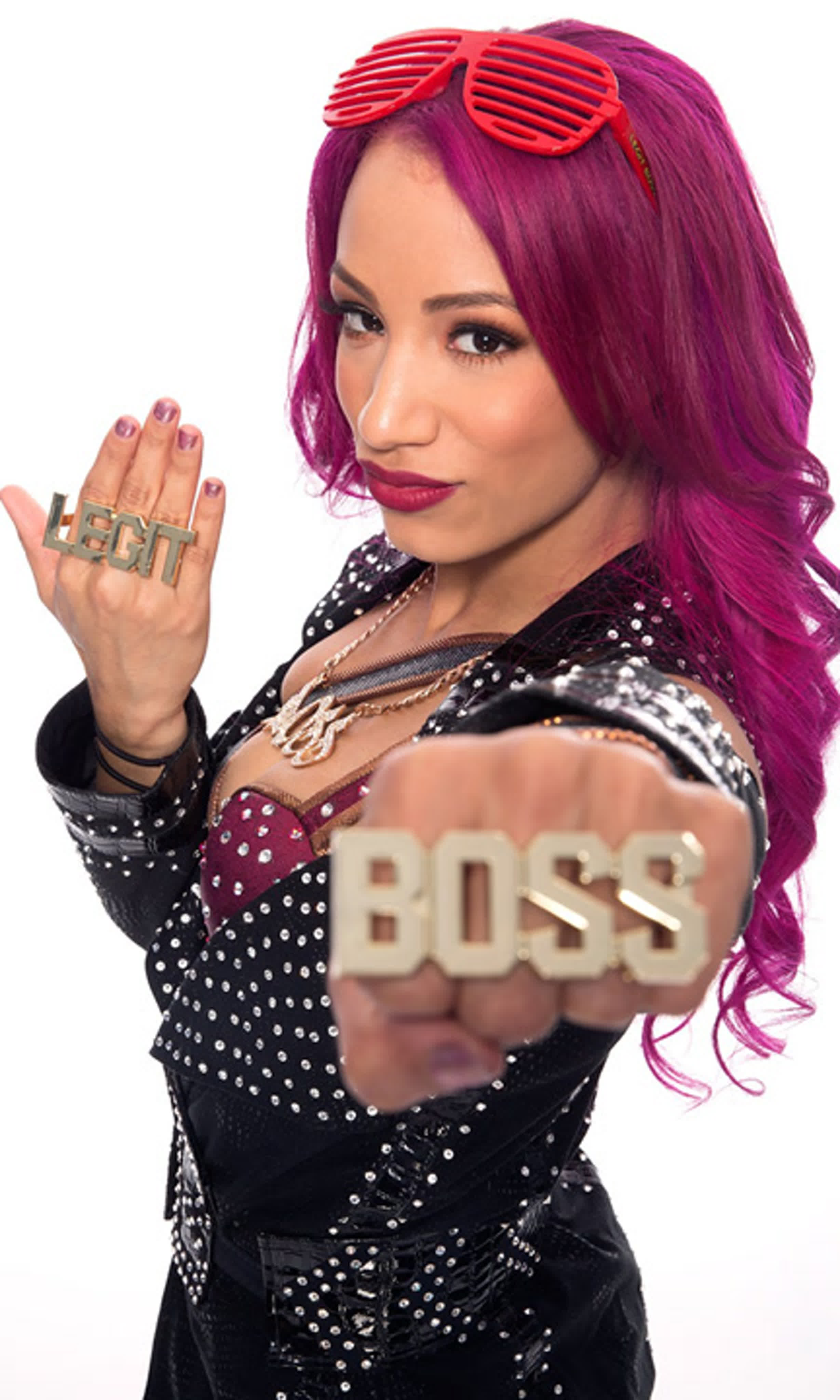 Sasha Banks/ Mercedes KV