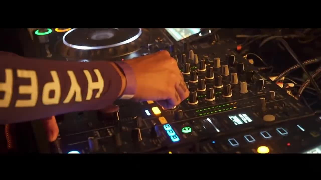 Techno Set 4