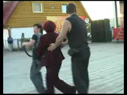 Папа купил автомобиль.