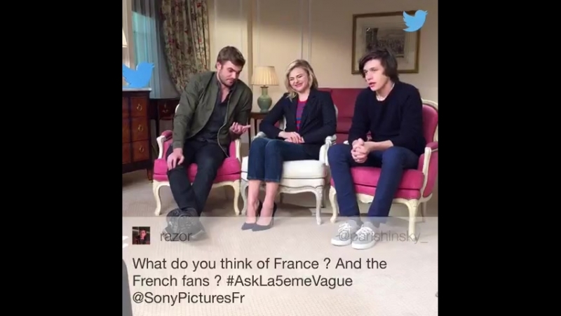 2016.01.20 Paris - Ask La 5eme Vague - Ask The 5th Wave cast