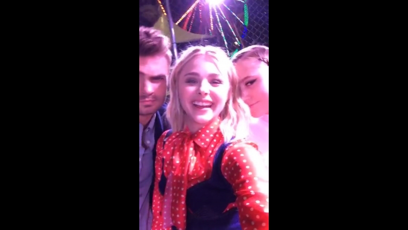 2015.12.04 The 5th Wave snapchat at the KIIS FM's Jingle Ball