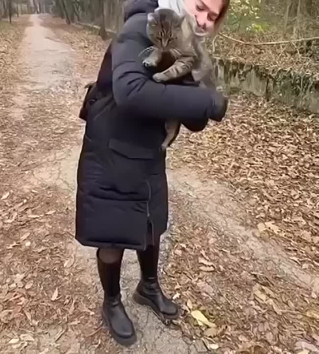 ПО СЛЕДАМ НЕВЕДОМЫХ ЗВЕРЕЙ