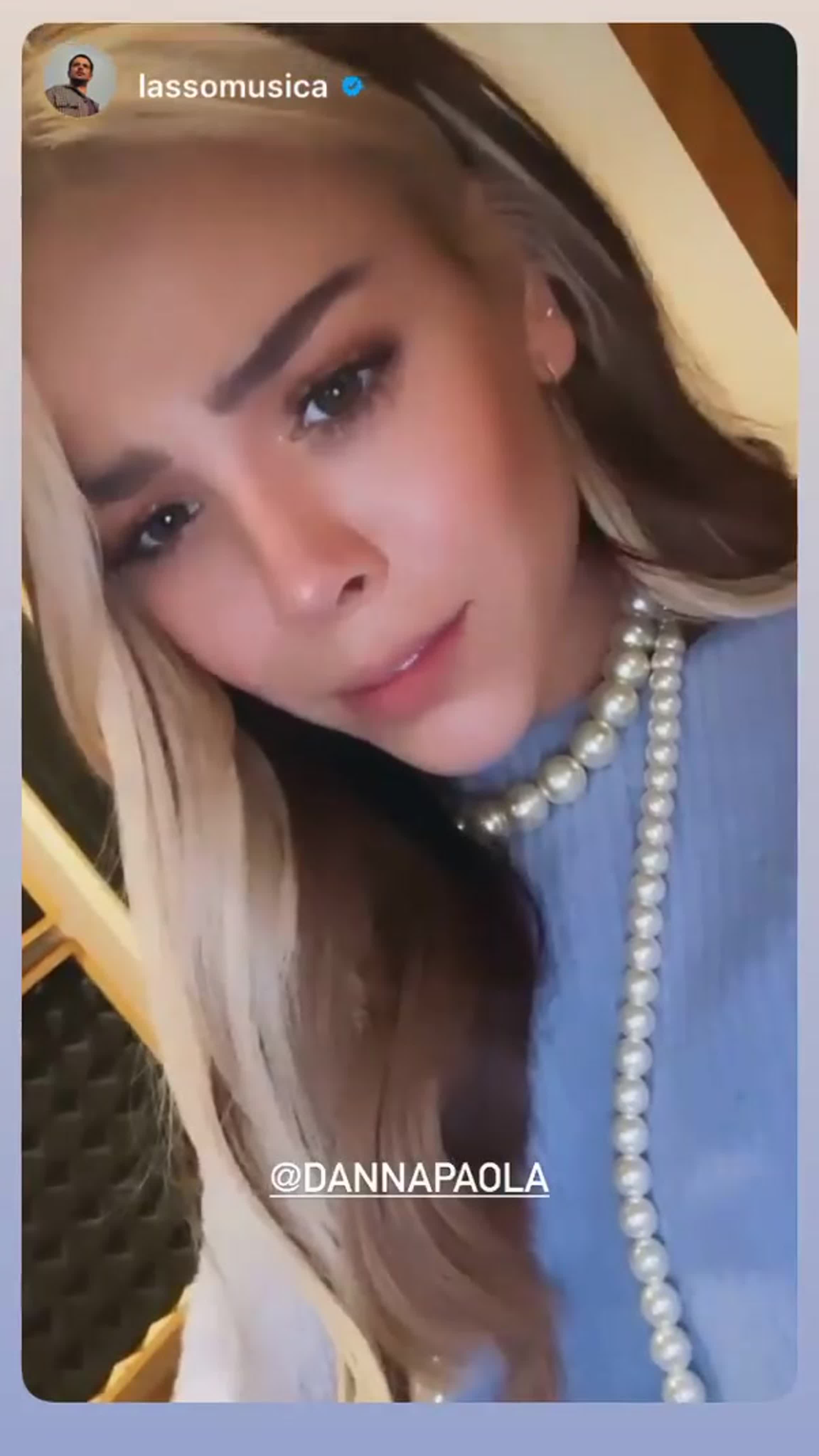 › Instagram Stories (3)