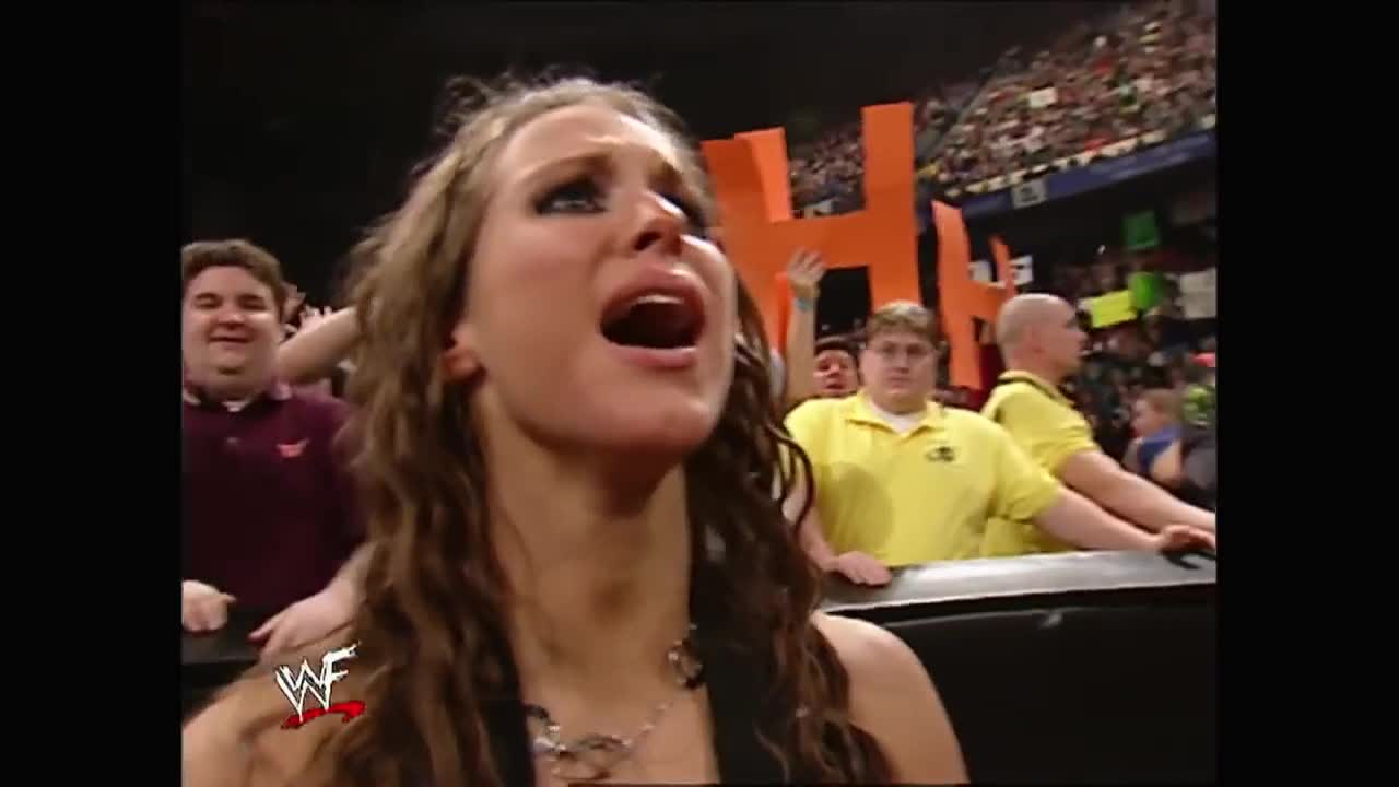 RAW ▪ 2002