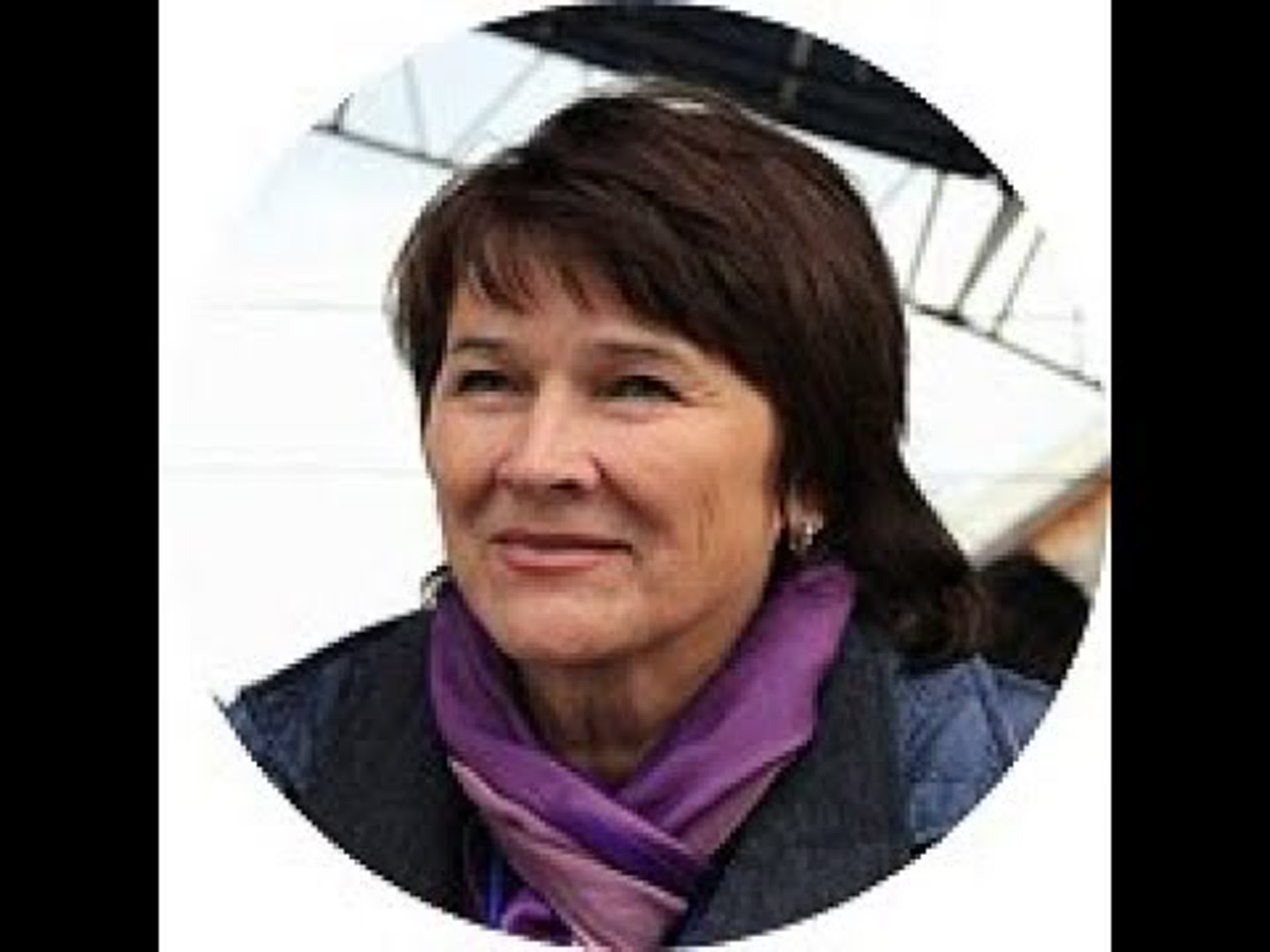 ЖИВАЯ ГОЛОВА