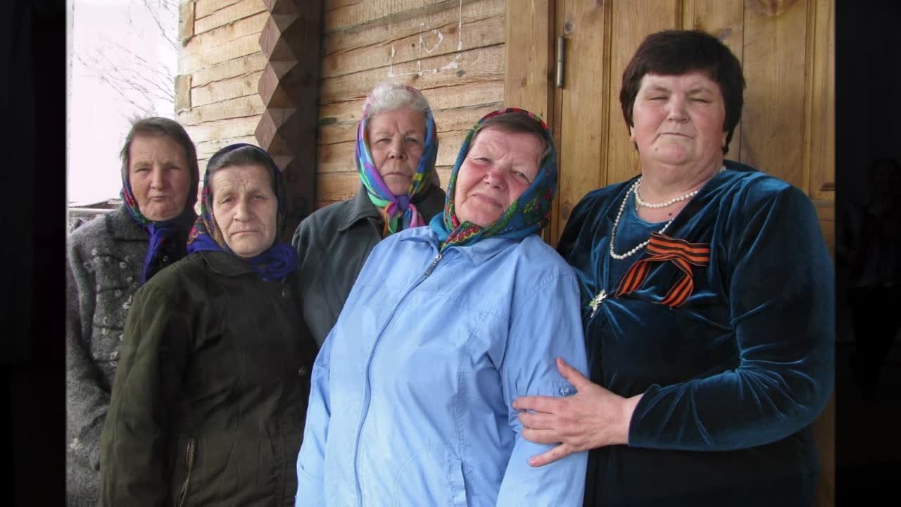 деревня- четыре двора (наша)