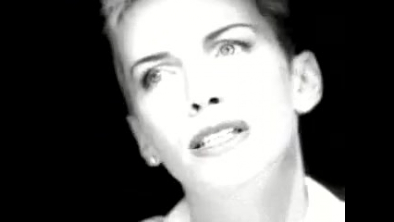 ANNIE LENNOX