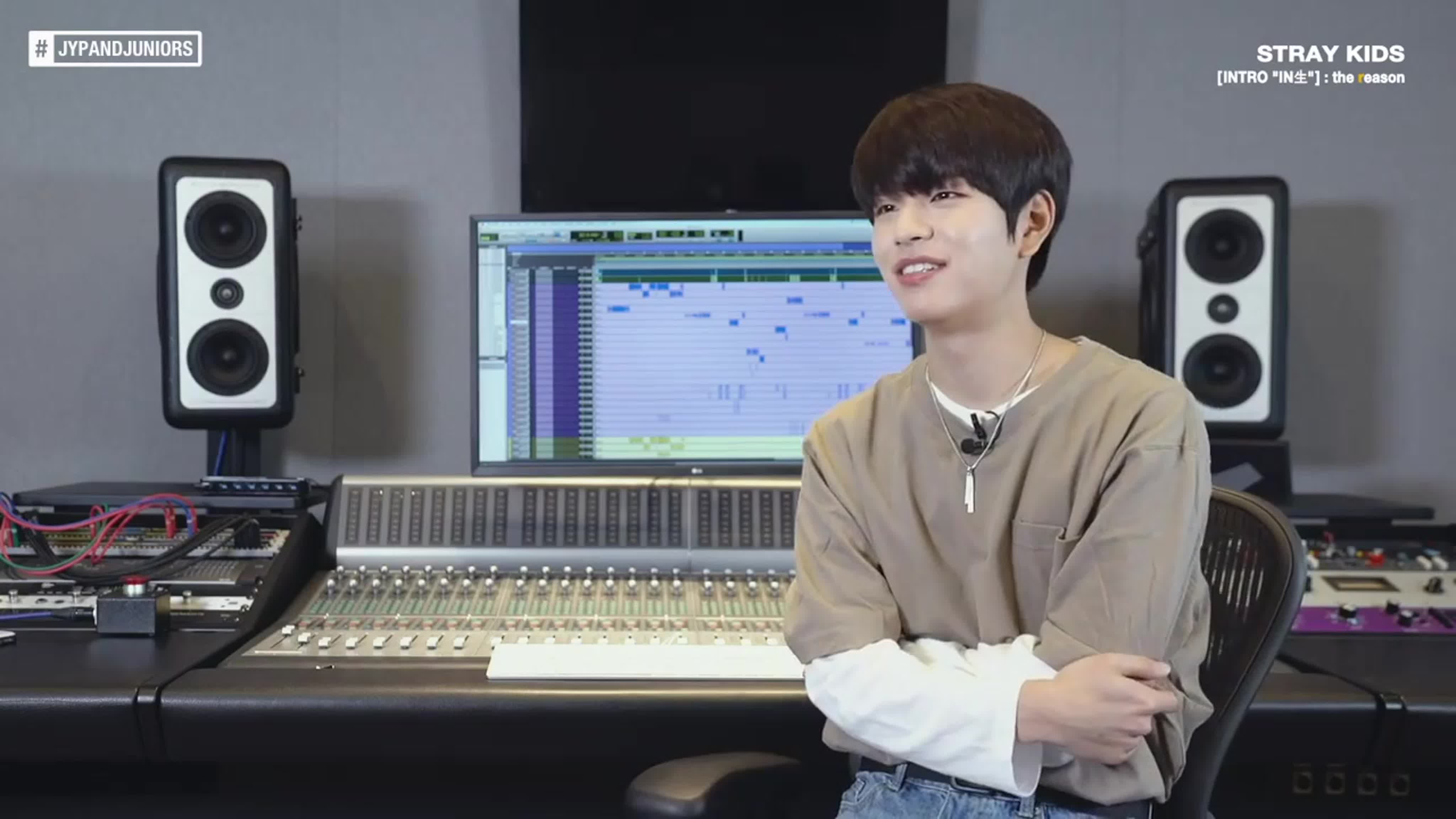 [INTRO | Stray Kids]