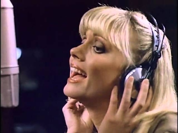 TOP-15.Olivia Newton-John.