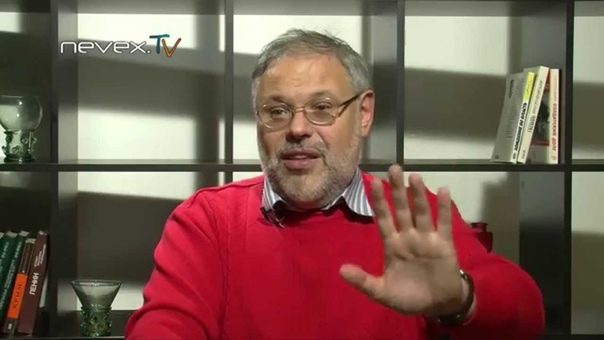 МИХАИЛ  ХАЗИН