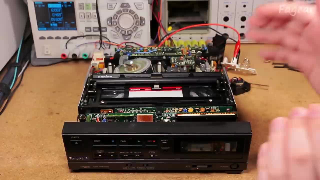 Макс Крюков