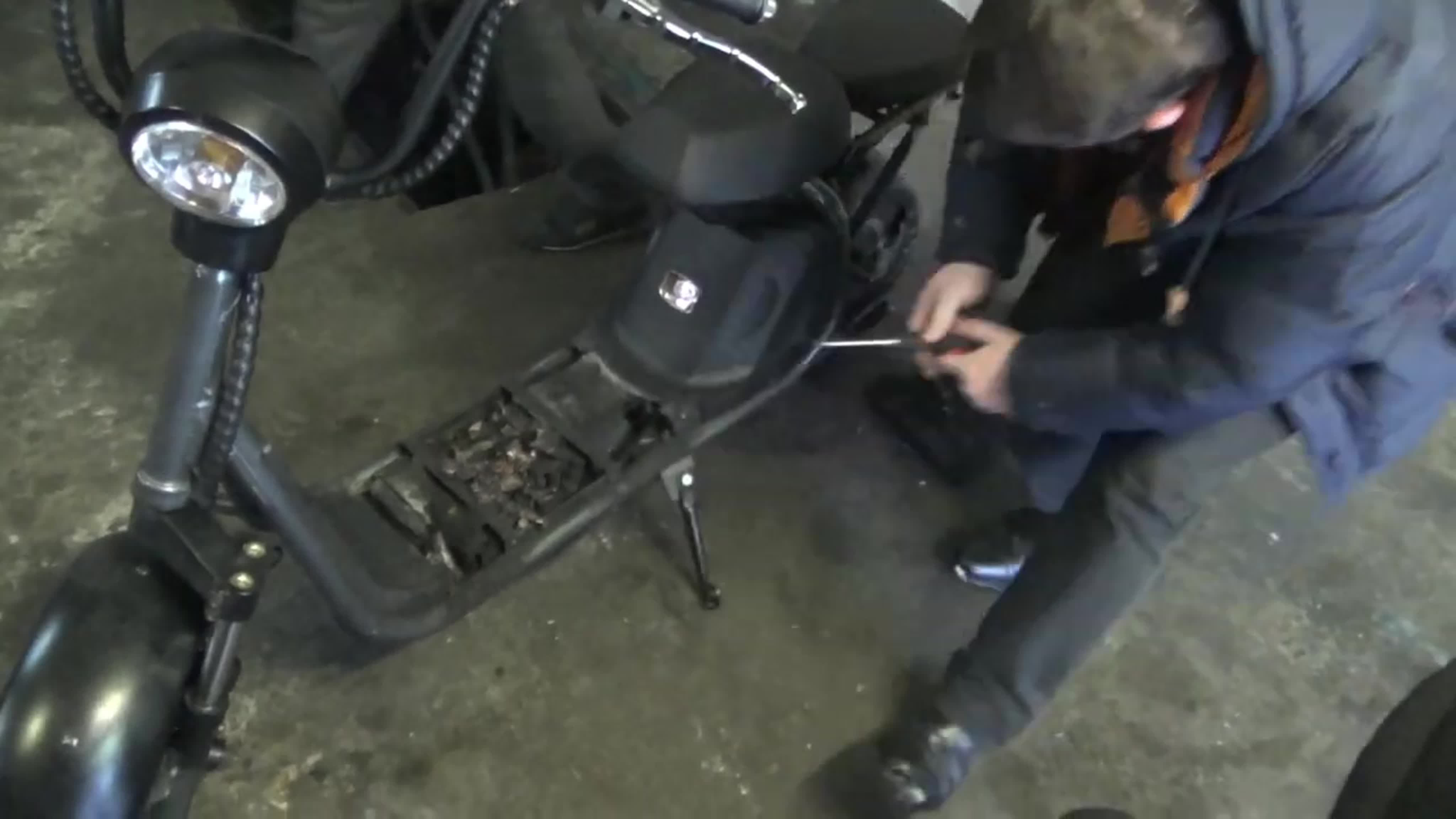 LiKE.Bike ZERO ГОРИТ!!!(Внимание-электроскутеры опасны!
