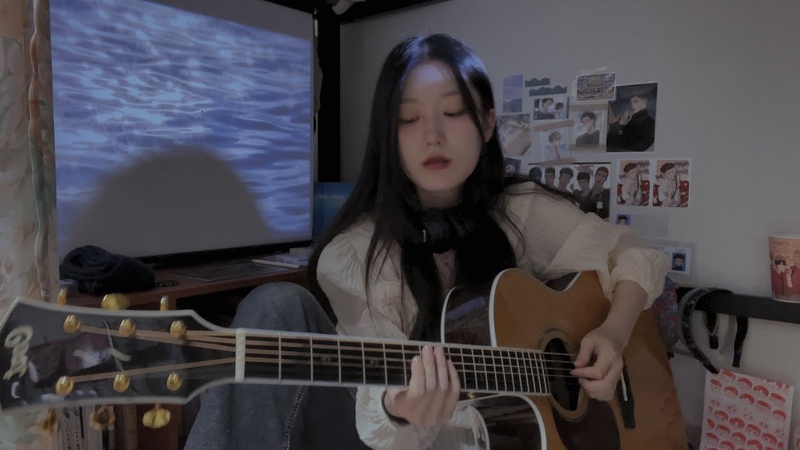 YUJIN GUITAR
