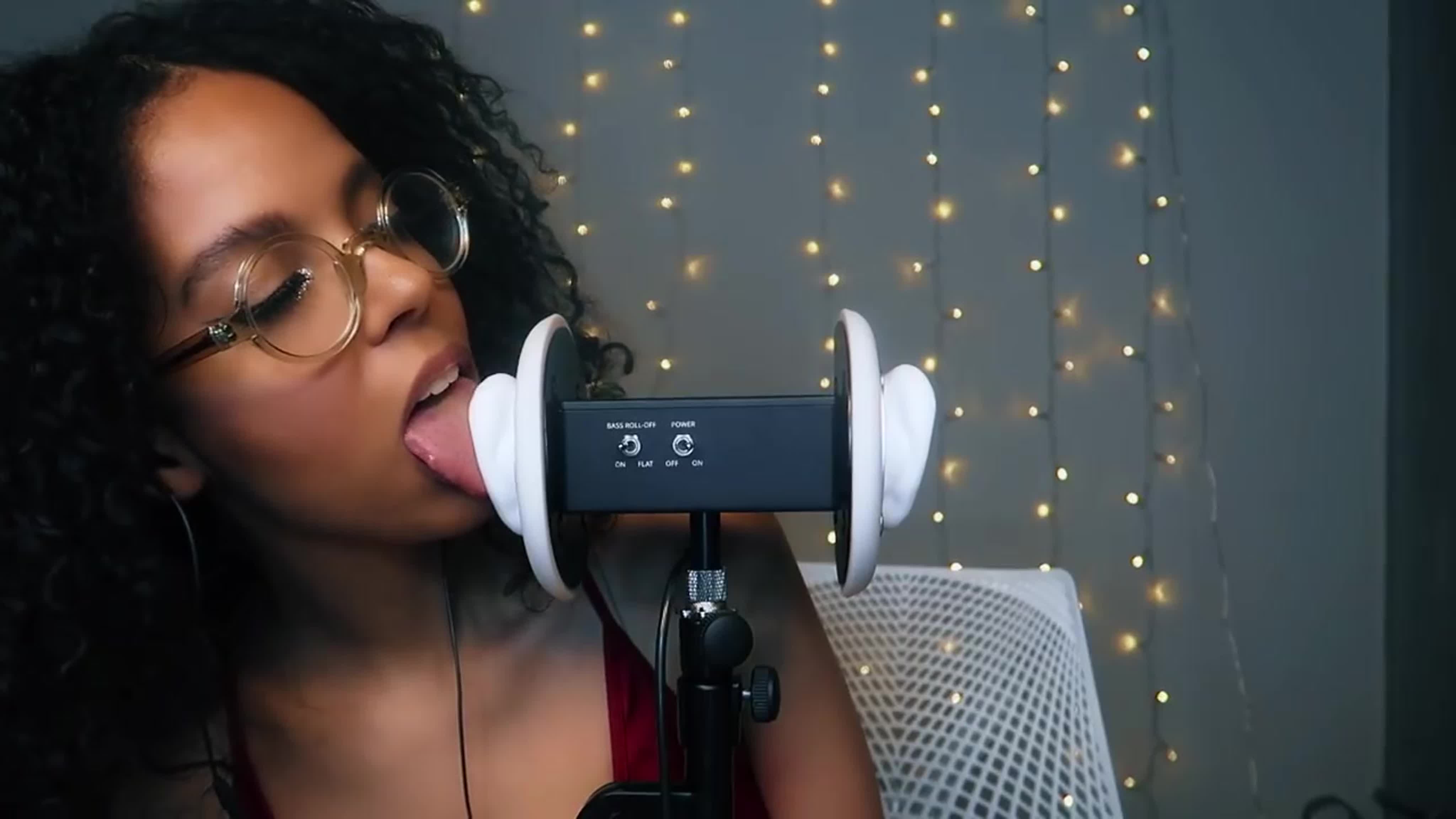 ASMR Ebony