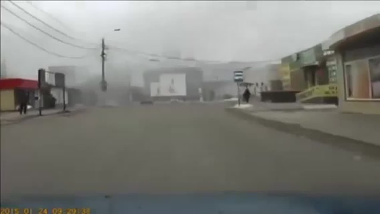 Мариуполь. 24 январь 2015. Обстрел Восточного "Градами".