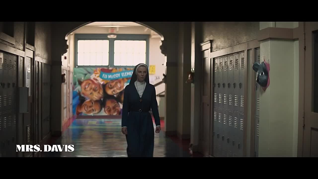 Миссис Дэвис / Mrs. Davis