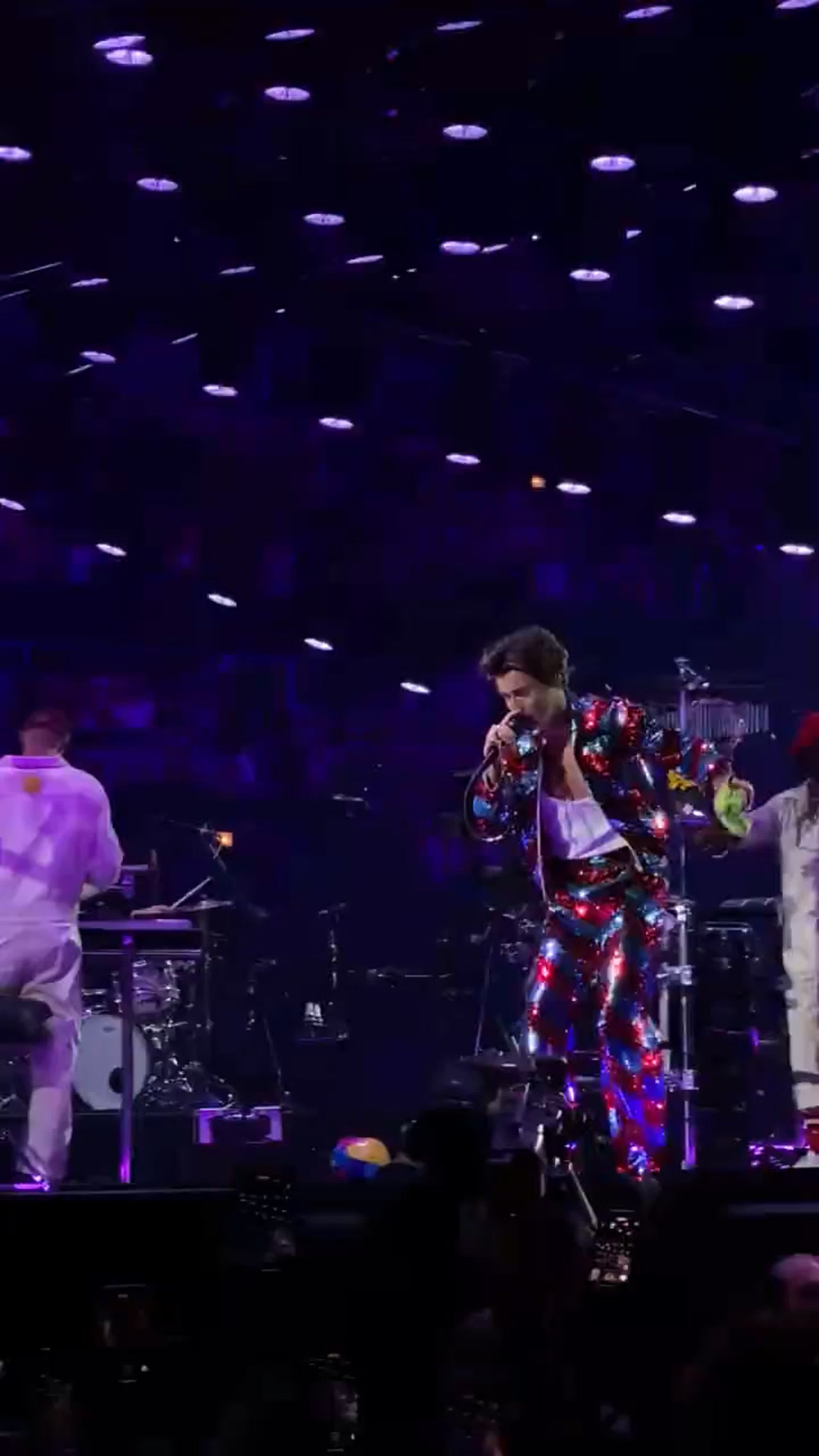 Гарри: Love On Tour || 2021-2023