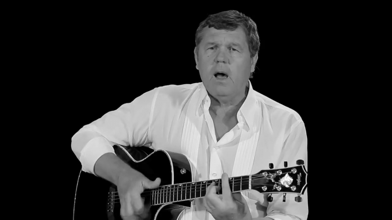 Александр Новиков