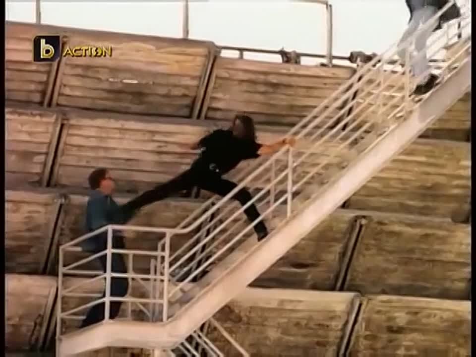 СЕРИАЛ РЕНЕГАТ С ЛОРЕНЦО ЛАМАС