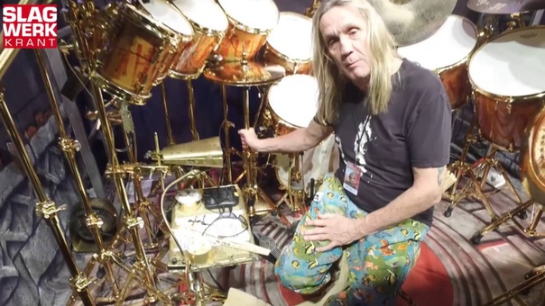 IRON MAIDEN - Nicko McBrain