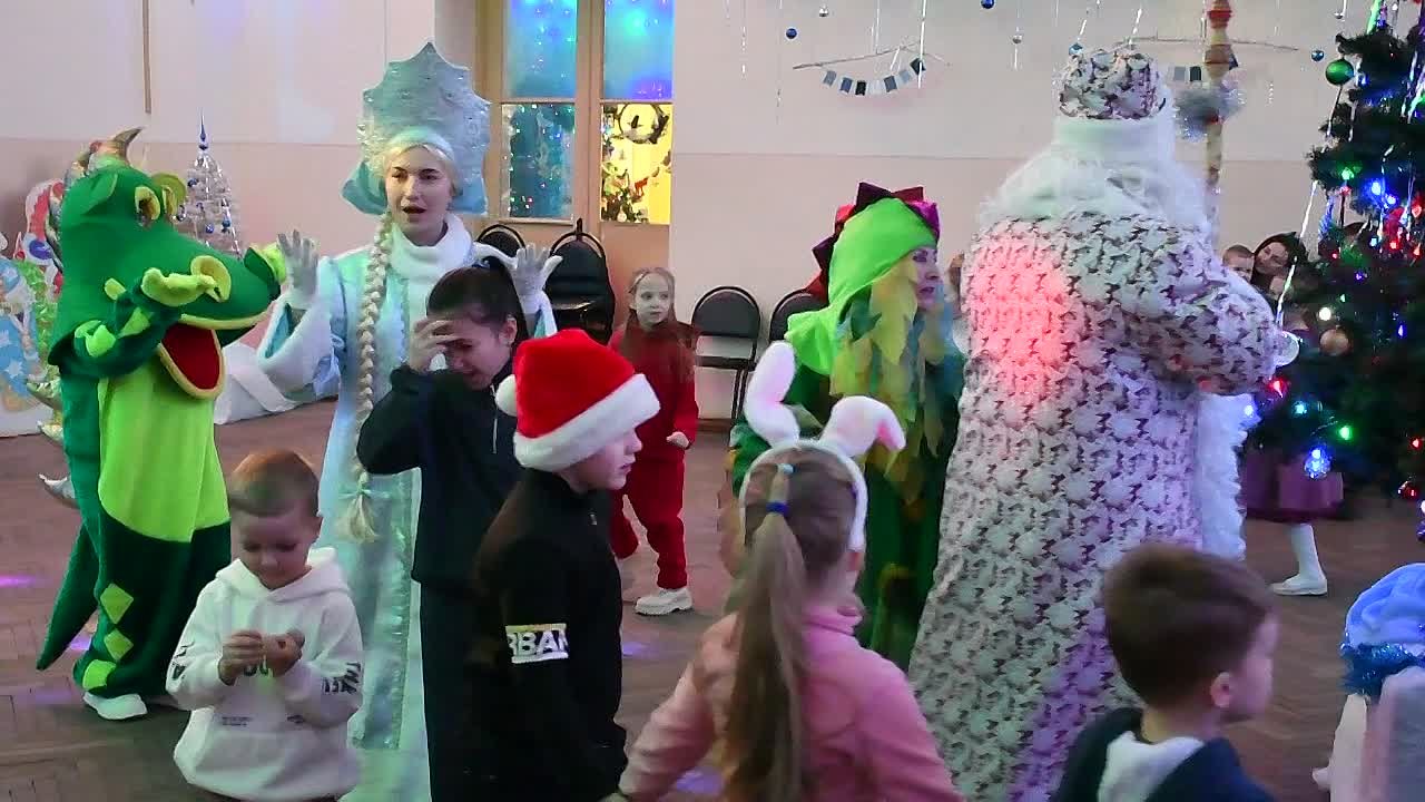Новогодняя интерактивная программа «Как Дракоша новогоднее счастье искал» (0+) в Лимендском Доме Культуры ( 04.01.2024 г. )