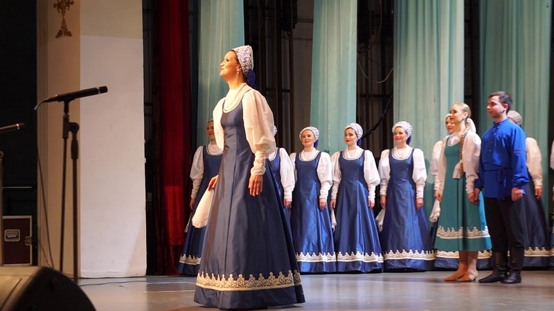 Северный Русский народный хор на сцене Котласского Дворца Культуры 2019 год