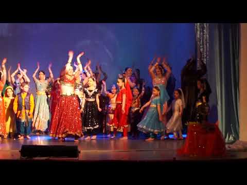 Концерт "Сарасвати" с новой программой "Юбилей. Продолжение..." на сцене Котласского Дворца Культуры (22.02.2019)