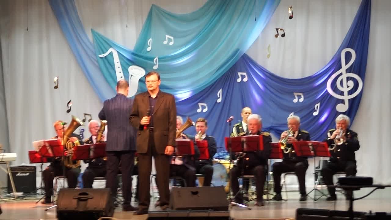 Концертная программа «Парад оркестров», посвящённая Дню Победы, с участием духовых оркестров города Котласа (6+) в Котласском Дв