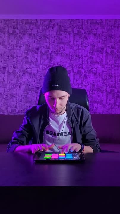 Лучшие видео на Drum Pad Machine!