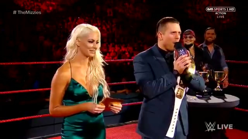 WWE RAW
