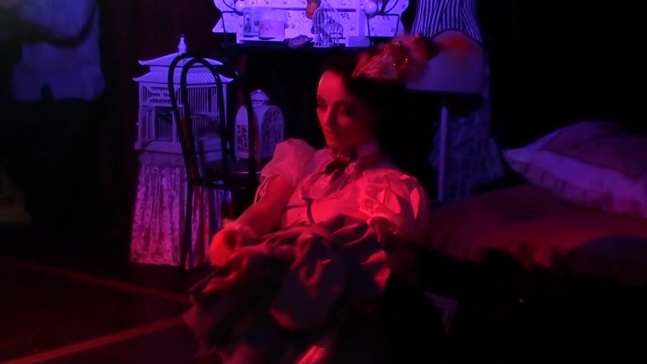 Кабаре-бал "Безумная лошадь"