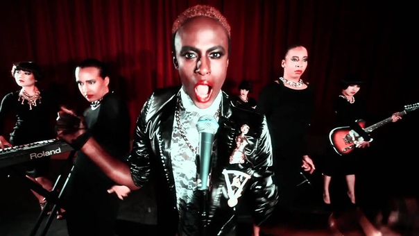 Lady's and gentlemen please welcome... Jonte!