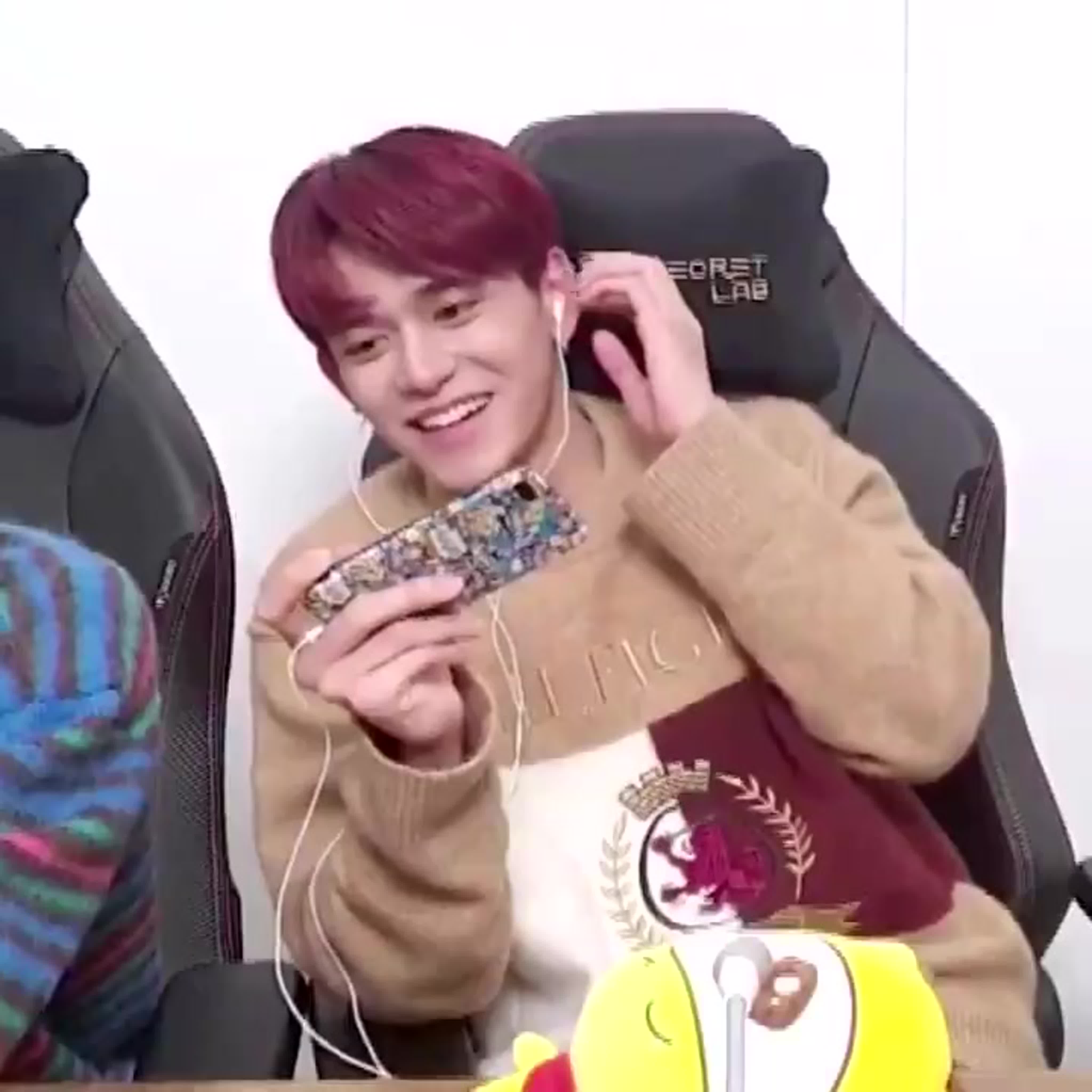 cute lucas thread