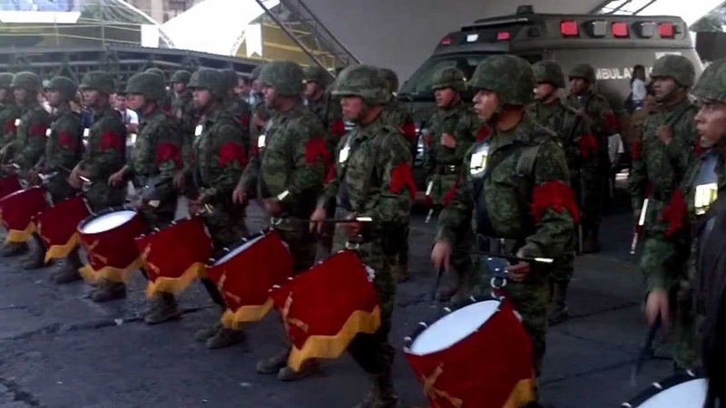 Toques Militares para el Arma de Infantería