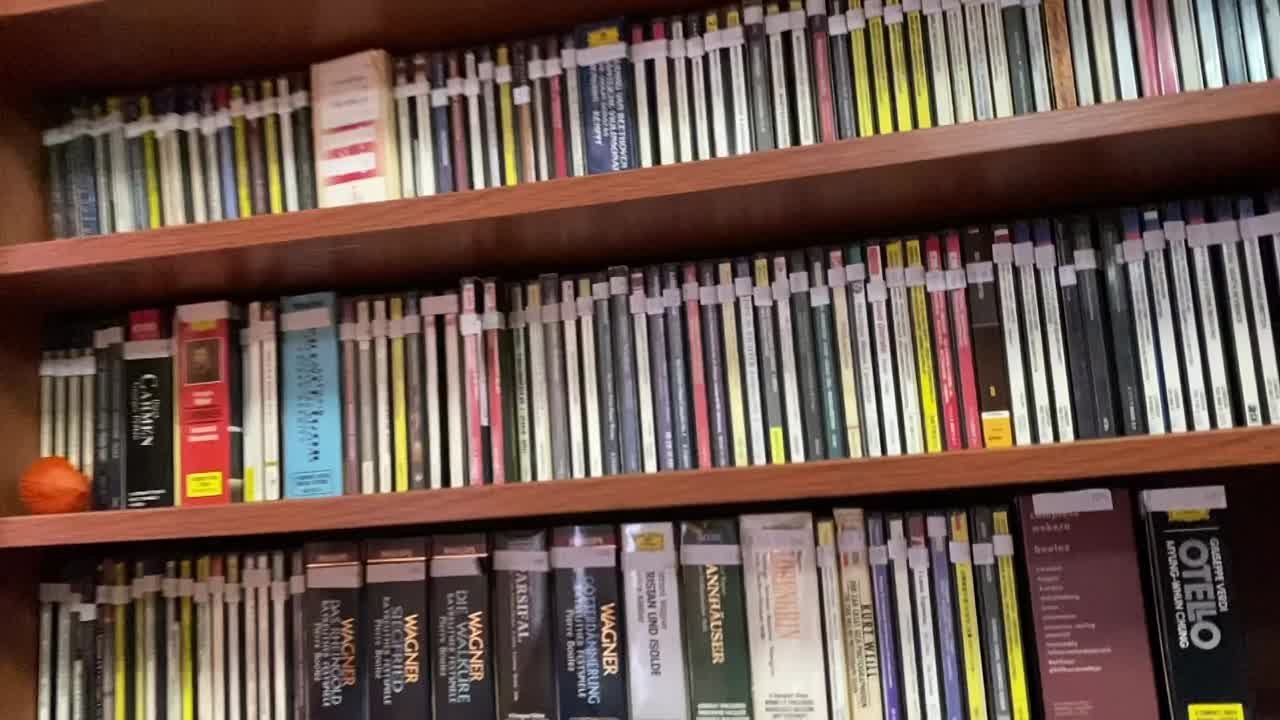 Мемориальная комната Олега и сына Юрия Борисовых