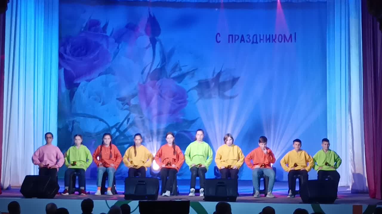 Творческий коллектив "Ложки в щепки"