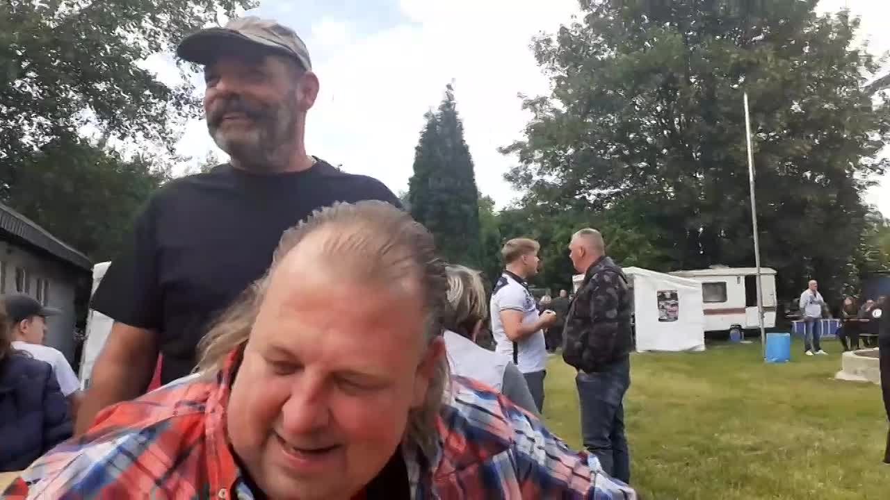 Der Biker Frank Schwung in Essen (28.05.2022)